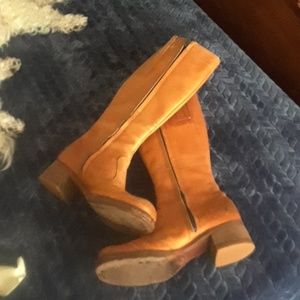 FRYE VINTAGE SZ 8B BOOTS
